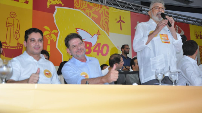 Cid Gomes e Júnior Mano articulam consenso no PSB para disputa ao Senado