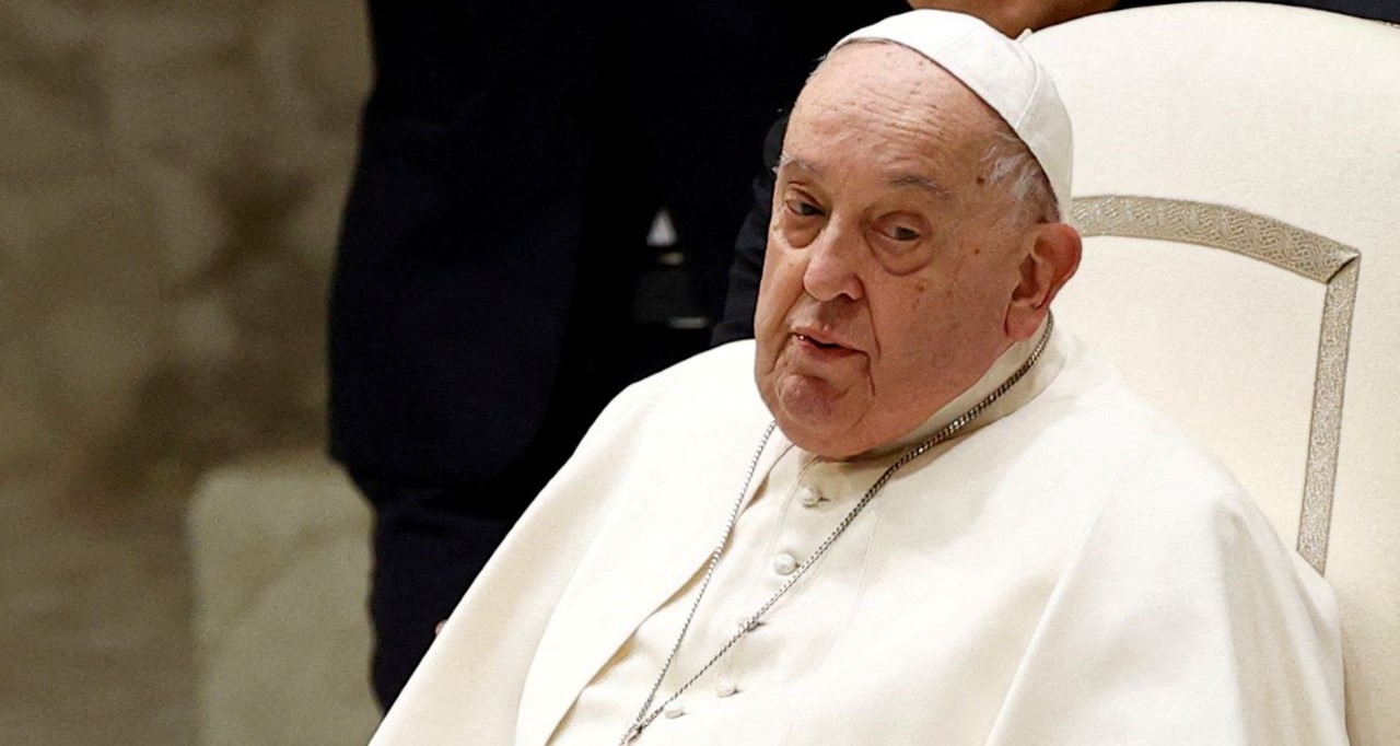 Papa Francisco morre aos 88 anos após AVC e insuficiência cardíaca, diz Vaticano
